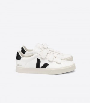 Mens Veja Recife Chromefree Leather Trainers White / Black KSA | M7NJDZ