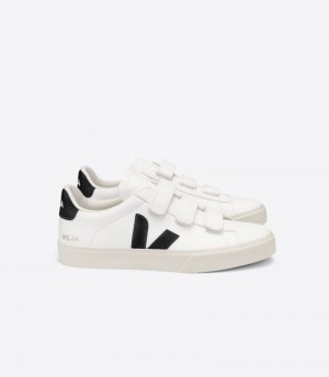 Mens Veja Recife Chromefree Trainers White / Black KSA | SU9XAX