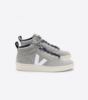 Mens Veja Roraima Suede Trainers Grey / White KSA | RF10CY