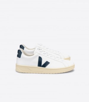 Mens Veja Urca CWL Trainers White / Navy KSA | 8CSJO5