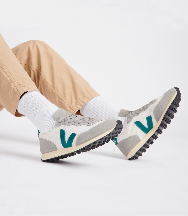 Mens Veja Rio Branco Hexamesh Gravel Trainers Grey / White / Green KSA | IX3S0A