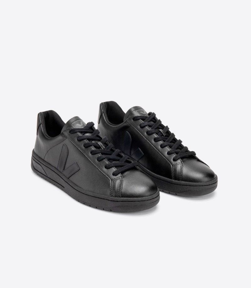 Mens Veja Urca CWL Trainers Black KSA | 6P40R3