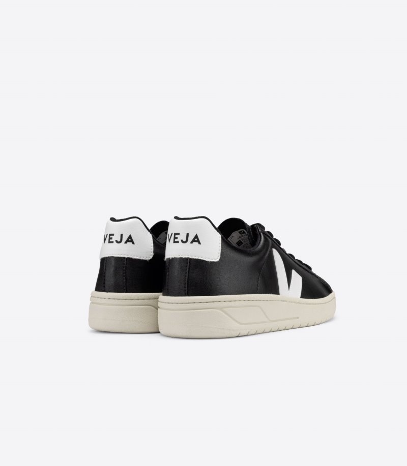 Mens Veja Urca CWL Trainers Black / White KSA | D8BL49