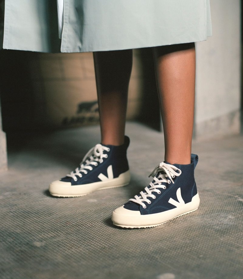 Womens Veja Nova Ht Canvas Trainers Navy KSA | CKK-5757