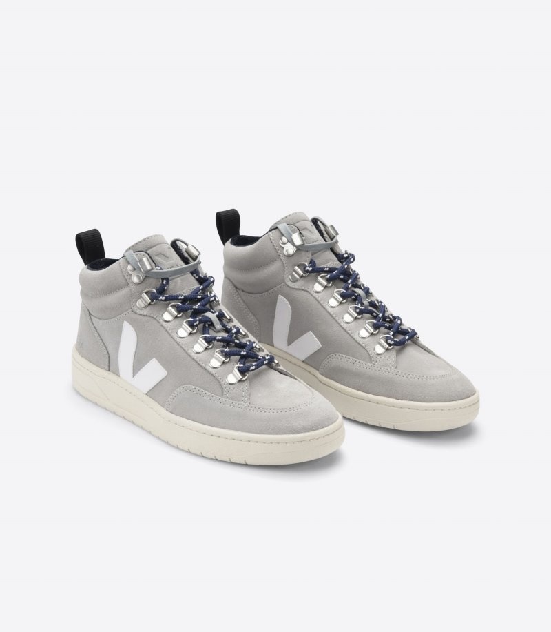 Womens Veja Roraima Suede Trainers Grey / White KSA | 1H7KW0