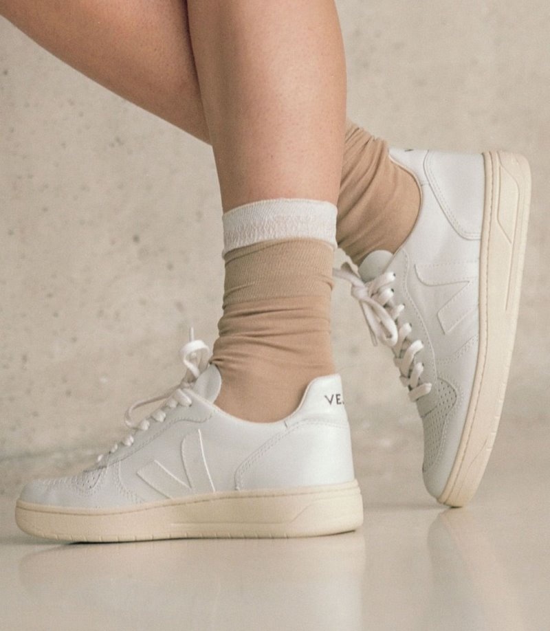 Womens Veja V-10 Leather Trainers White KSA | YO8NLA